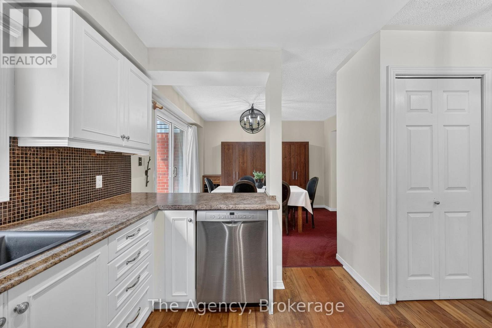 97 Shoreline Drive, Bracebridge, Ontario  P1L 1Z4 - Photo 7 - X13501500