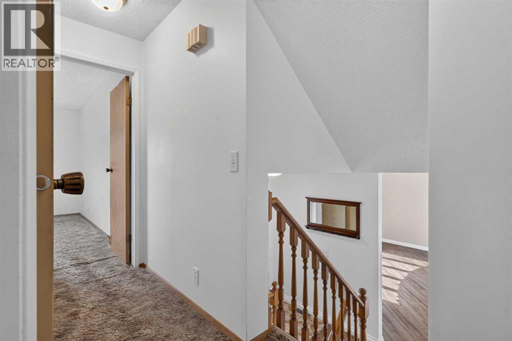 24 Mckenna Mews Se, Calgary, Alberta  T2Z 1W8 - Photo 13 - A2324963