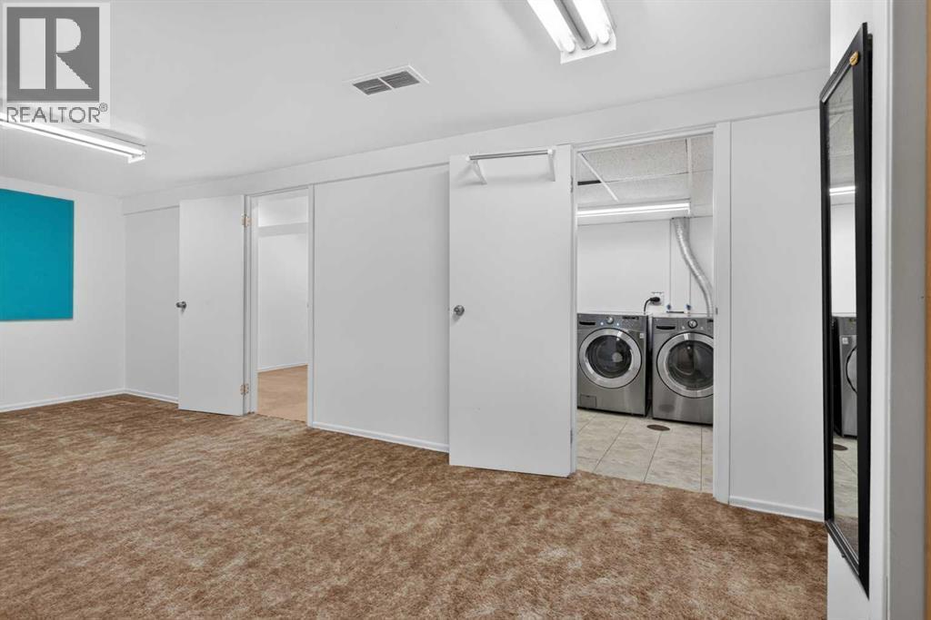 24 Mckenna Mews Se, Calgary, Alberta  T2Z 1W8 - Photo 23 - A2324963