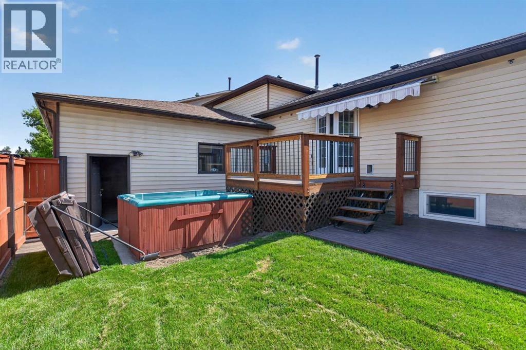 24 Mckenna Mews Se, Calgary, Alberta  T2Z 1W8 - Photo 27 - A2324963