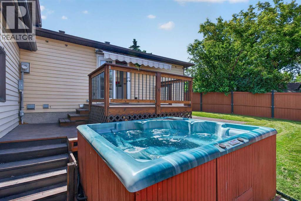 24 Mckenna Mews Se, Calgary, Alberta  T2Z 1W8 - Photo 28 - A2324963