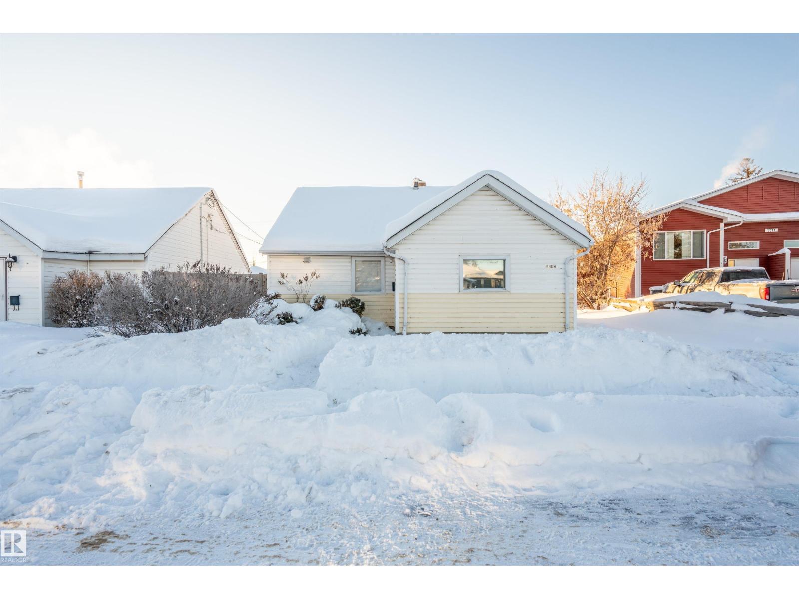 5309 51 Av, Cold Lake, Alberta  T9M 1W9 - Photo 11 - E4496247