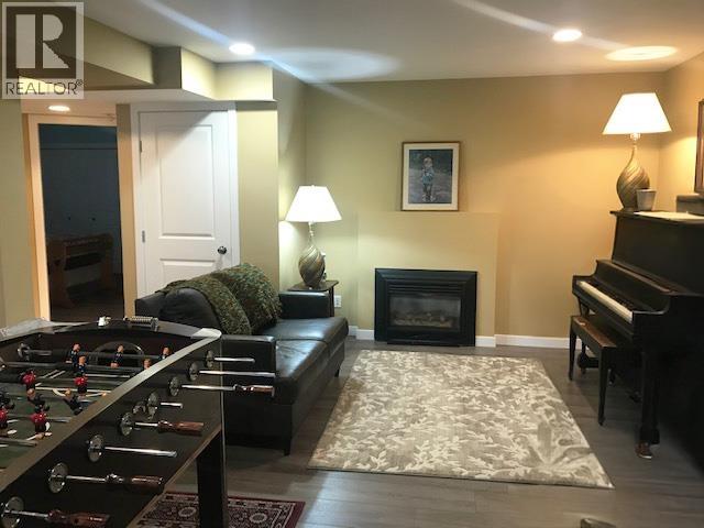190 N Ellesmere Avenue, Burnaby, British Columbia  V5B 1J8 - Photo 28 - R3140773