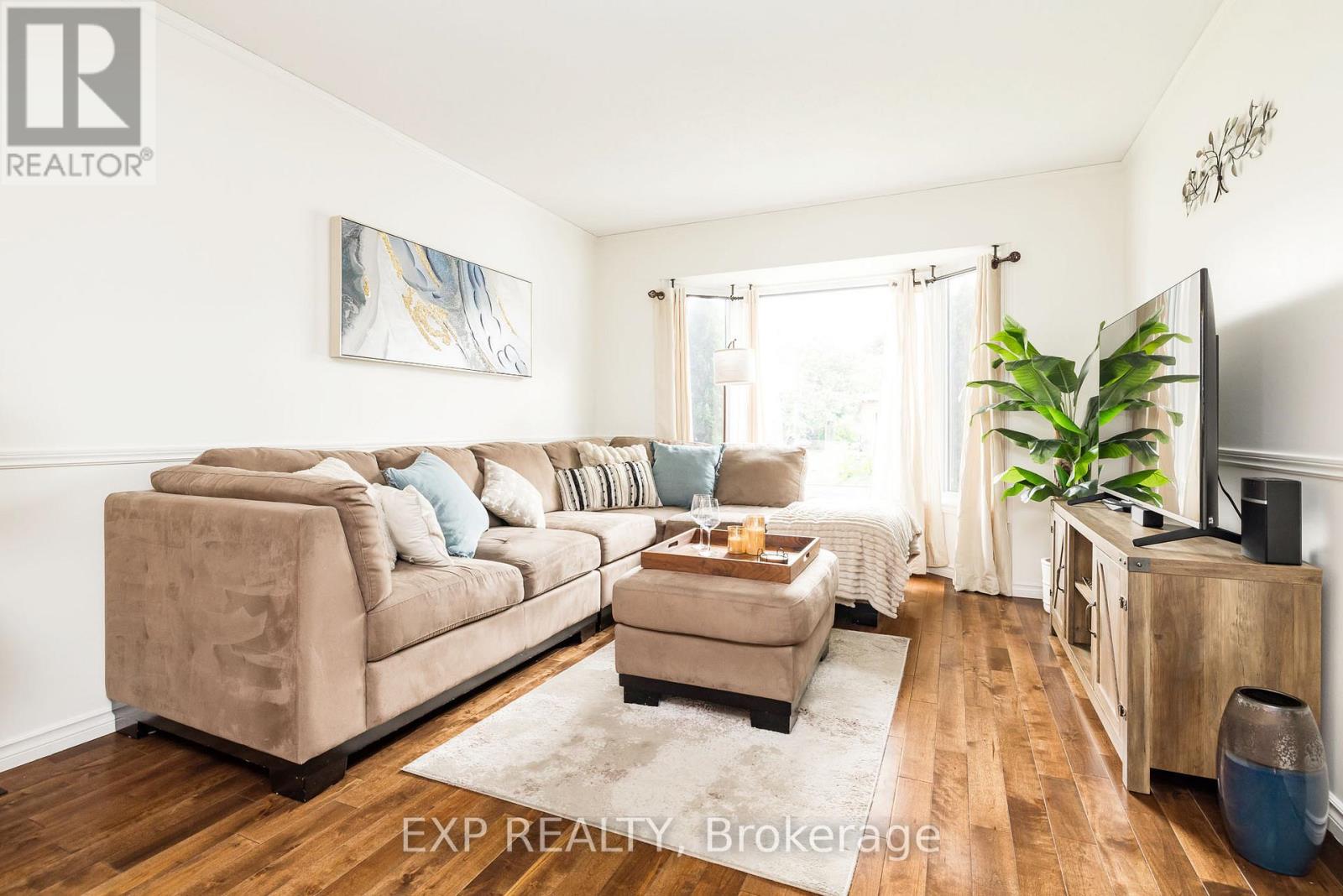 26 Vesta Street, Ottawa, Ontario  K2J 3Y9 - Photo 5 - X13501414