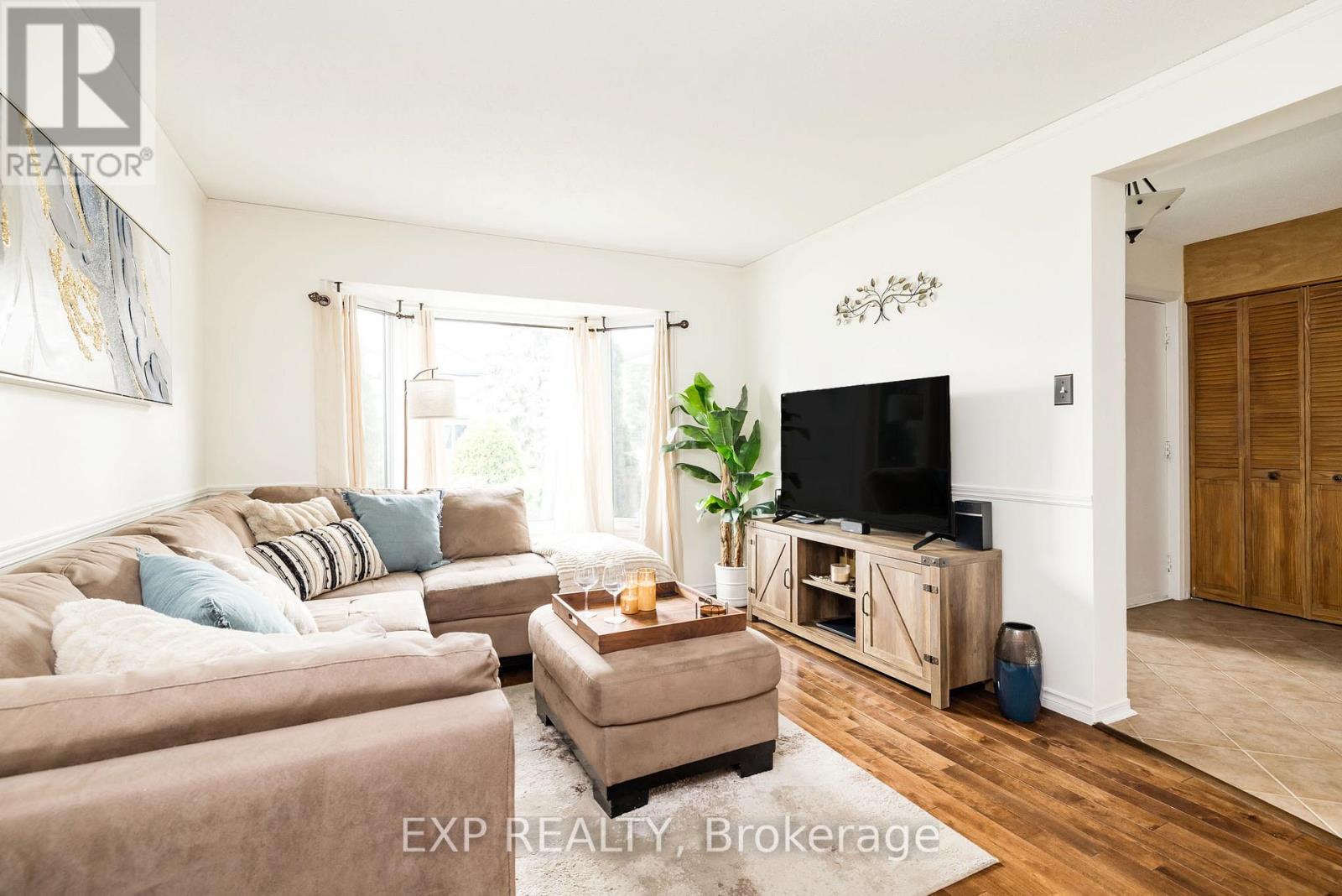 26 Vesta Street, Ottawa, Ontario  K2J 3Y9 - Photo 6 - X13501414