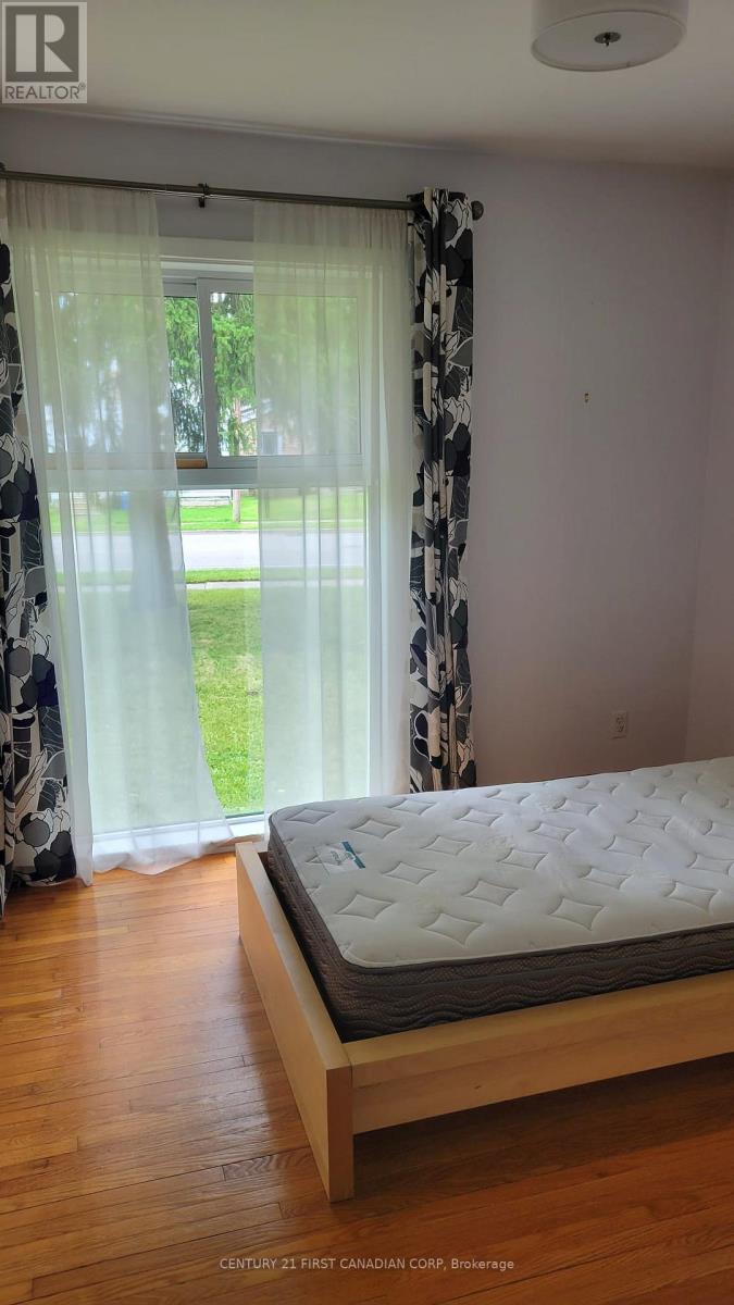 49 Woodward Avenue, London North, Ontario  N6H 2G6 - Photo 11 - X13500574
