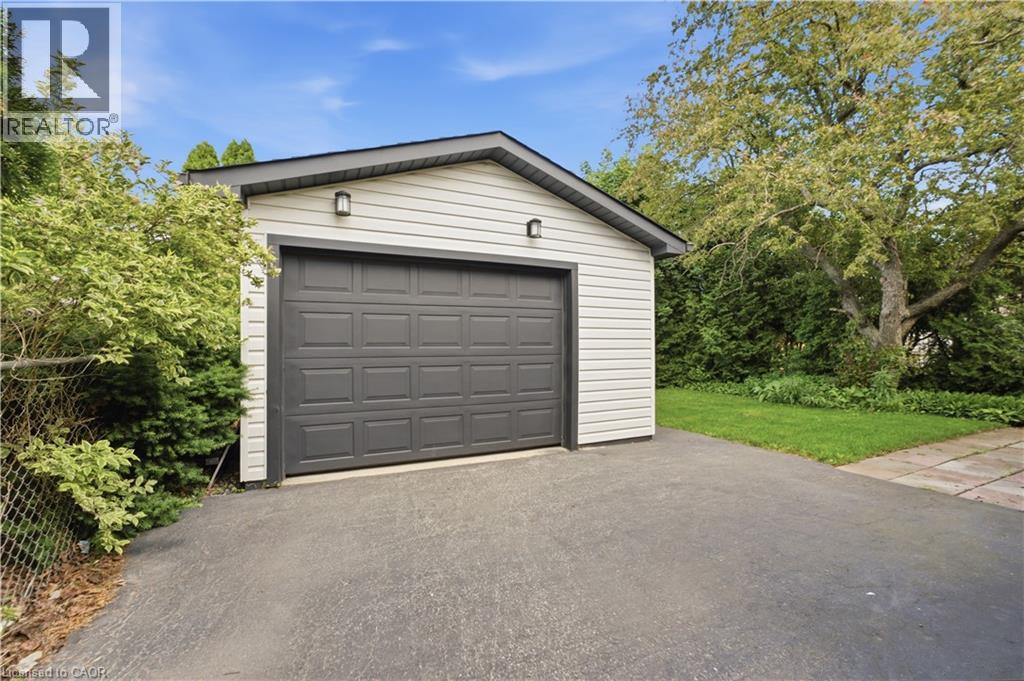 1141 Mohawk Road E, Hamilton, Ontario  L8T 2S4 - Photo 39 - 40843872