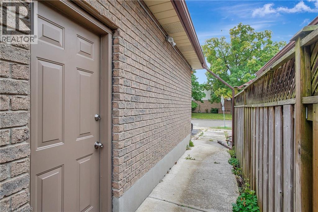43 Holm Street Unit# Lower, Cambridge, Ontario  N3C 3N3 - Photo 5 - 40843820