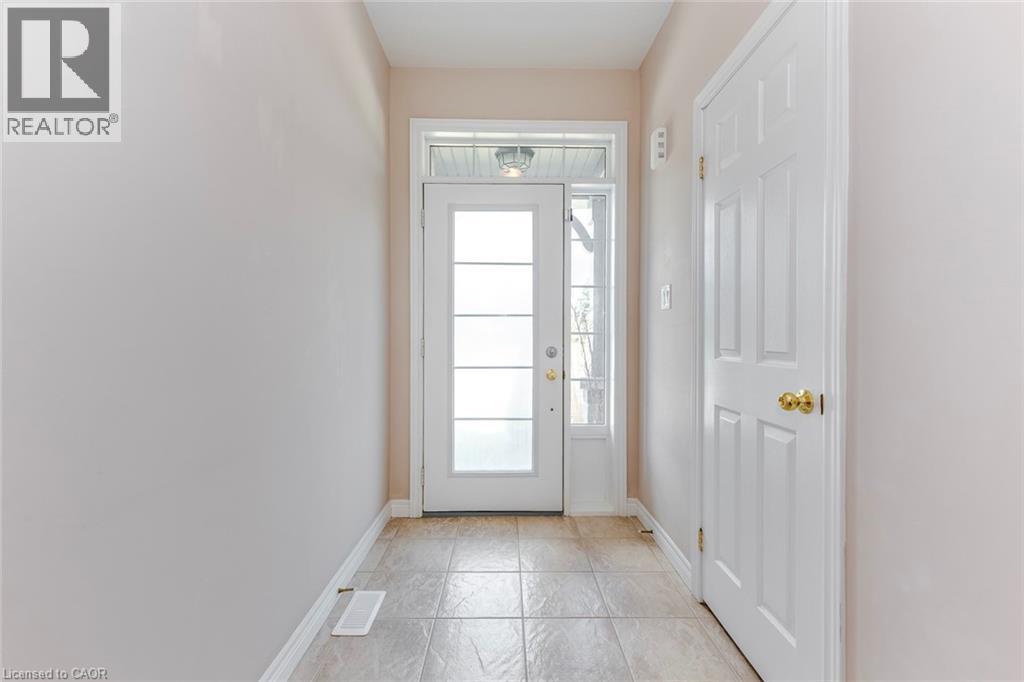 2340 Whistling Springs Crescent, Oakville, Ontario  L6M 0C3 - Photo 3 - 40843778