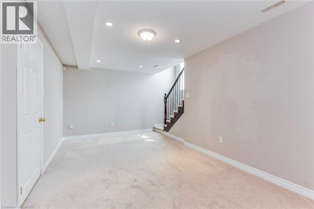 2340 Whistling Springs Crescent, Oakville, Ontario  L6M 0C3 - Photo 32 - 40843778
