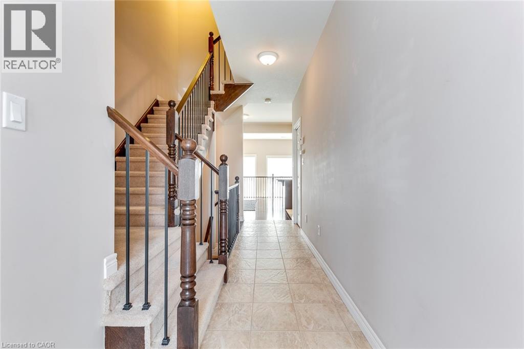 2340 Whistling Springs Crescent, Oakville, Ontario  L6M 0C3 - Photo 4 - 40843778