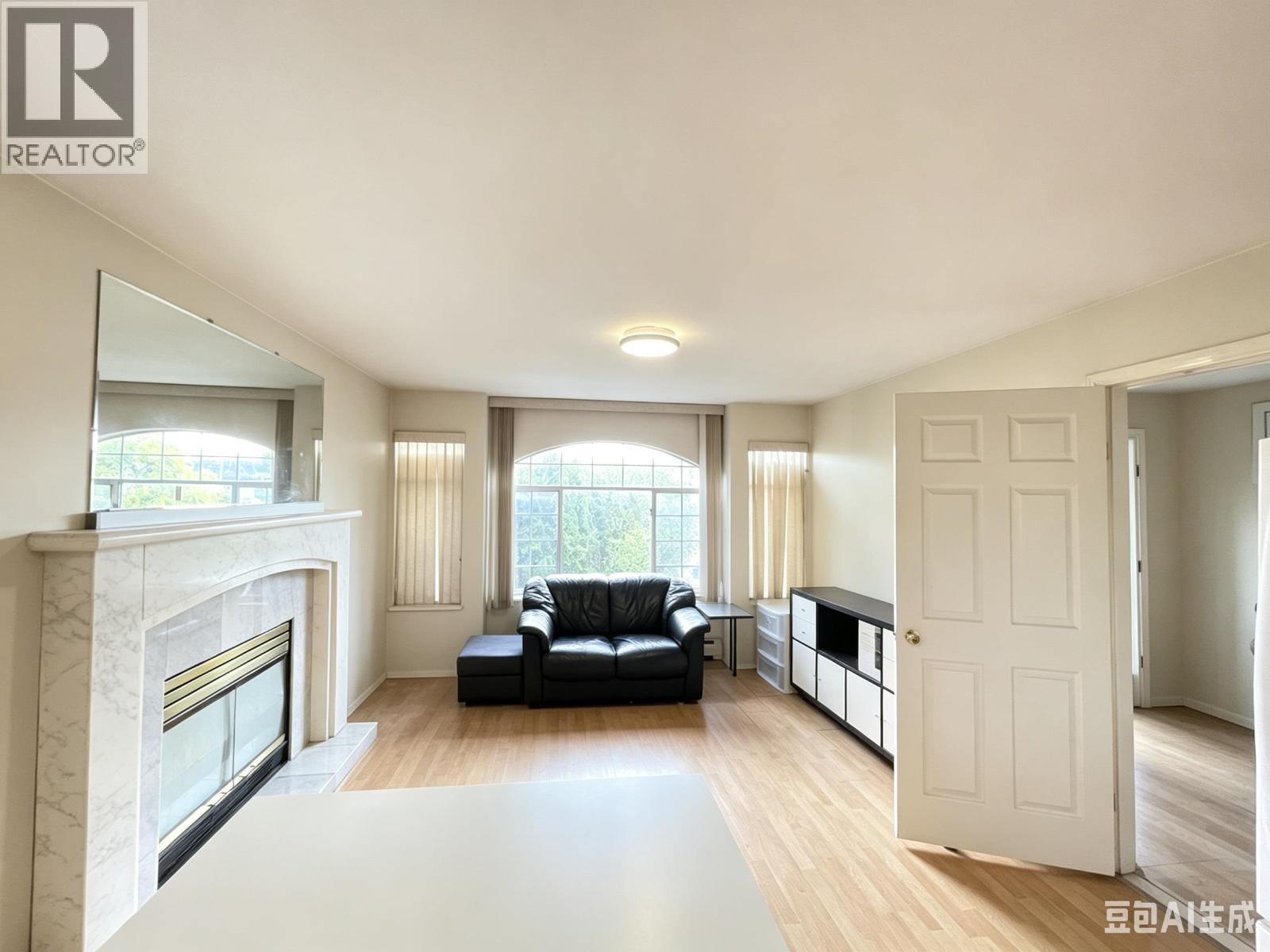 714 Rennie Place, New Westminster, British Columbia  V3M 6P6 - Photo 4 - R3139866