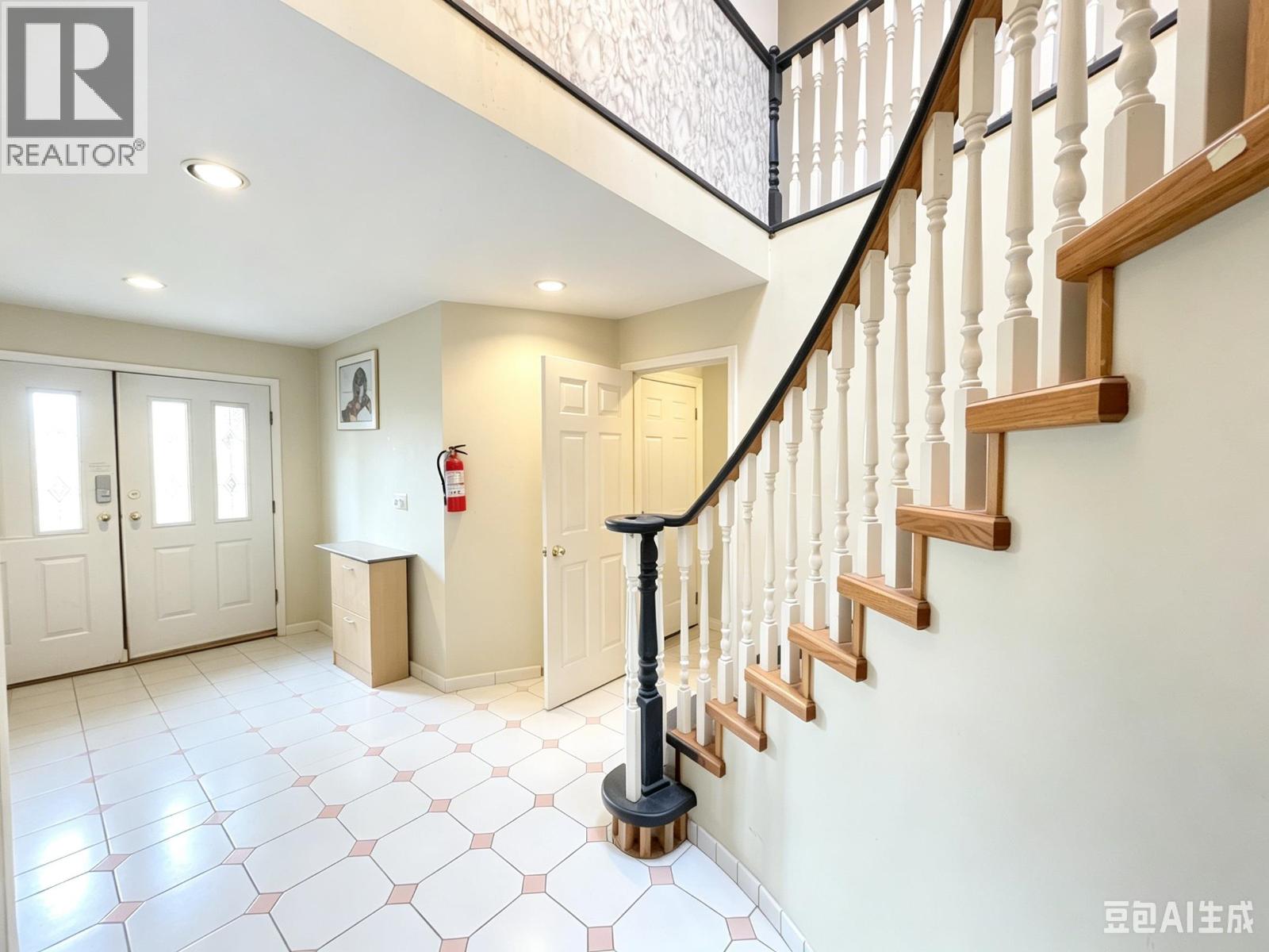 714 Rennie Place, New Westminster, British Columbia  V3M 6P6 - Photo 16 - R3139866