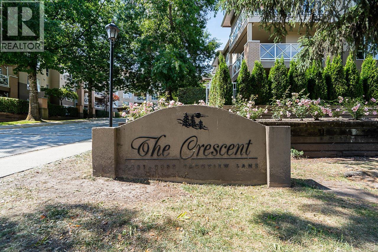 206 2559 Parkview Lane, Port Coquitlam, British Columbia  V3C 6M1 - Photo 2 - R3140694
