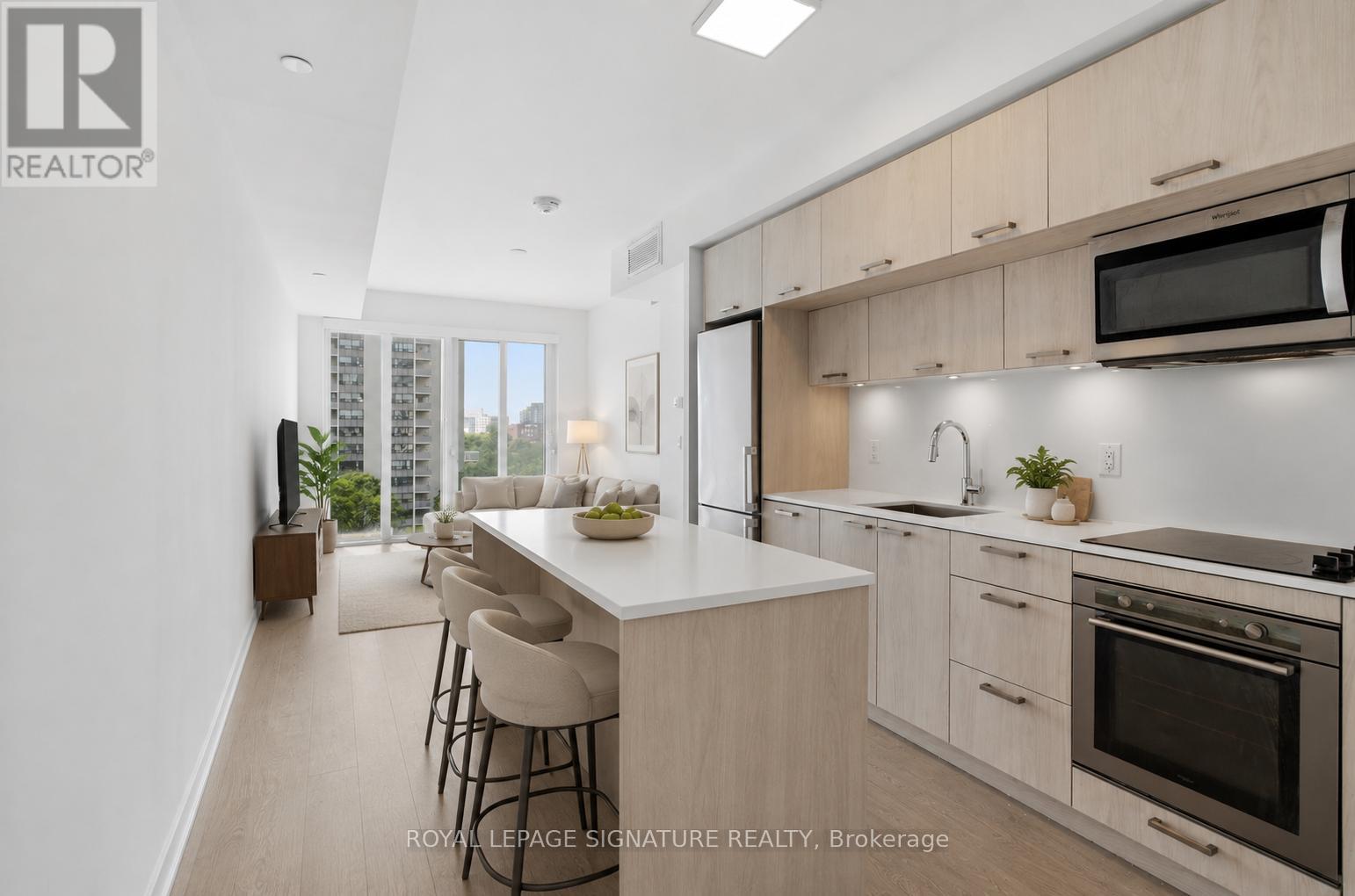 917 - 50 MCCAUL STREET, Toronto, Ontario