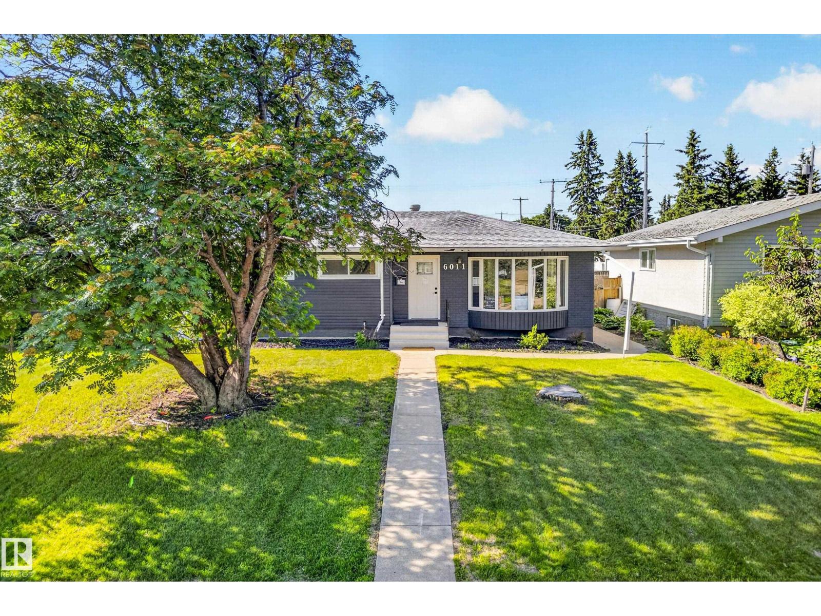 6011 93a Av NW, Edmonton, Alberta  T6B 0X1 - Photo 3 - E4496250