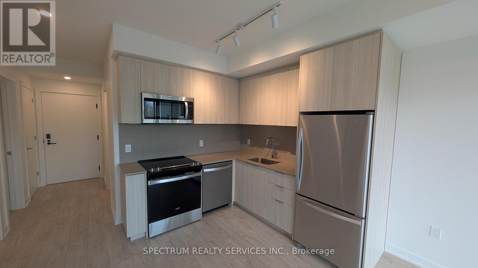 315 - 740 Whitlock Avenue, Milton, Ontario  L9T 2X5 - Photo 6 - W13486058