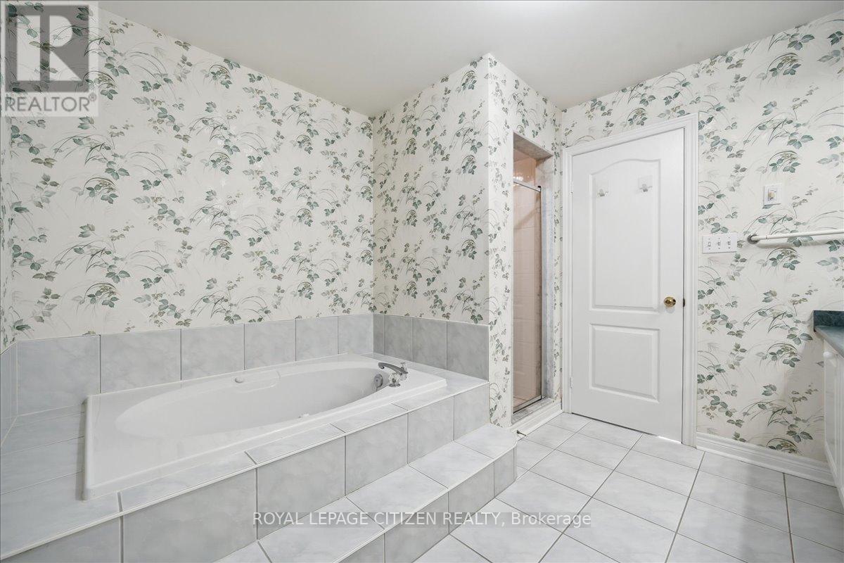 36 - 255 Shaftsbury Avenue, Richmond Hill, Ontario  L4C 0L9 - Photo 33 - N13501422