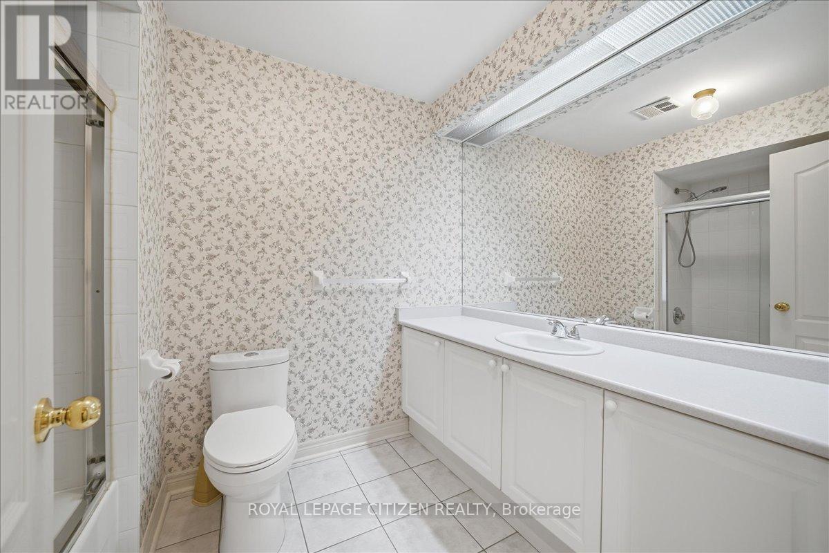 36 - 255 Shaftsbury Avenue, Richmond Hill, Ontario  L4C 0L9 - Photo 34 - N13501422