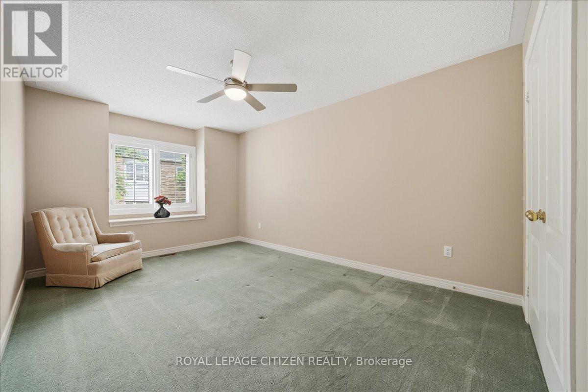 36 - 255 Shaftsbury Avenue, Richmond Hill, Ontario  L4C 0L9 - Photo 35 - N13501422