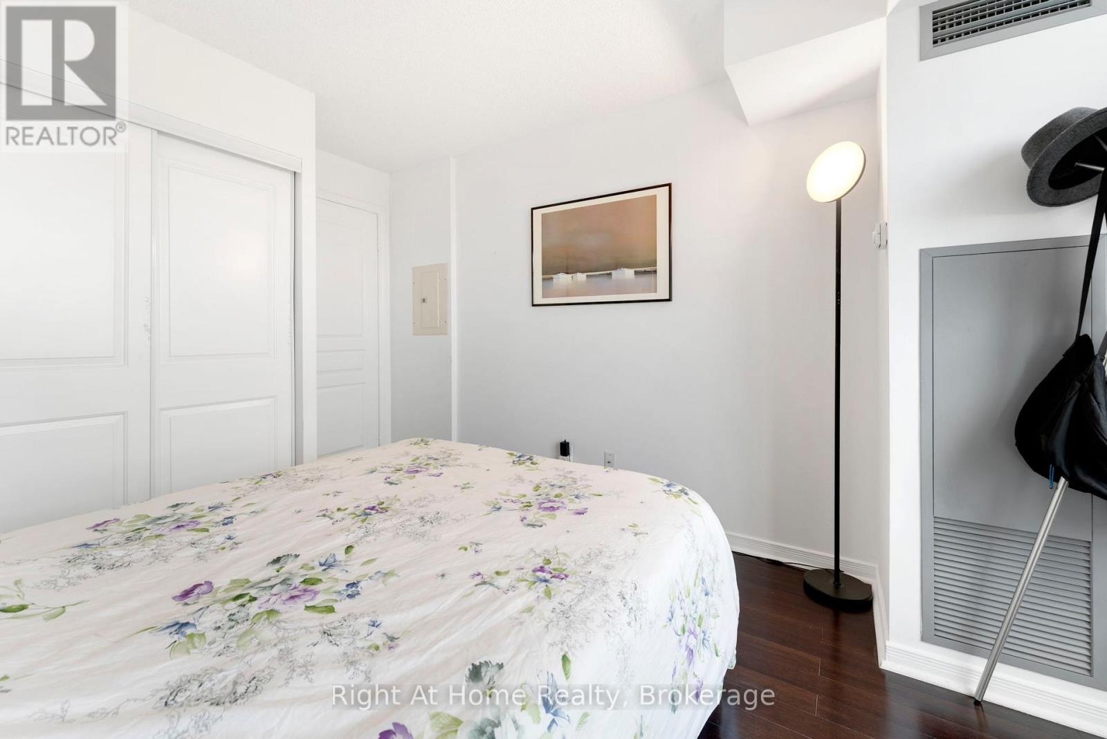1611 - 2545 Erin Centre Boulevard, Mississauga, Ontario  L5M 6Z9 - Photo 26 - W13501562