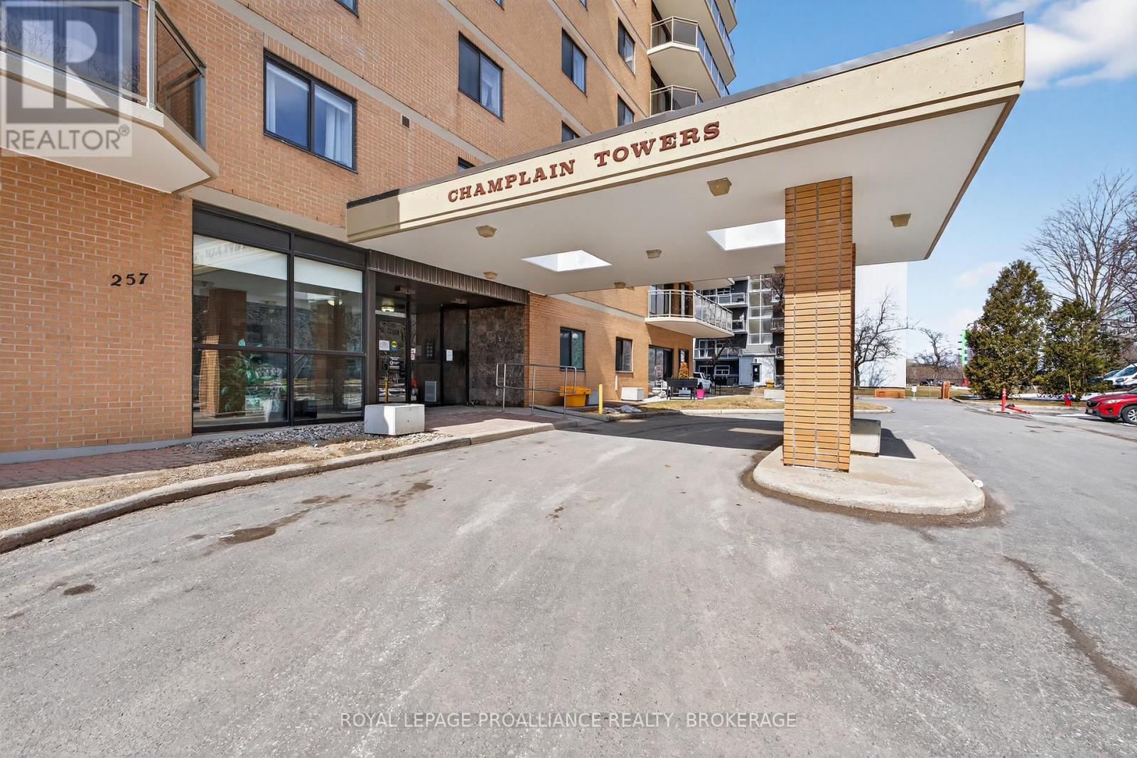 1006 - 257 Bath Road, Kingston, Ontario K7M 7T3 - Photo 3 - X13501548