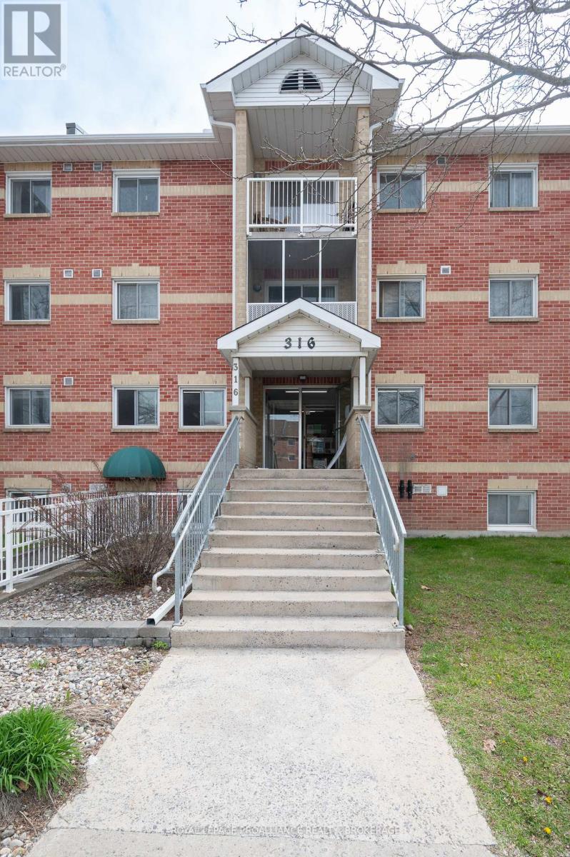 411 - 316 Kingsdale Avenue, Kingston, Ontario K7M 8S2 - Photo 3 - X13501580