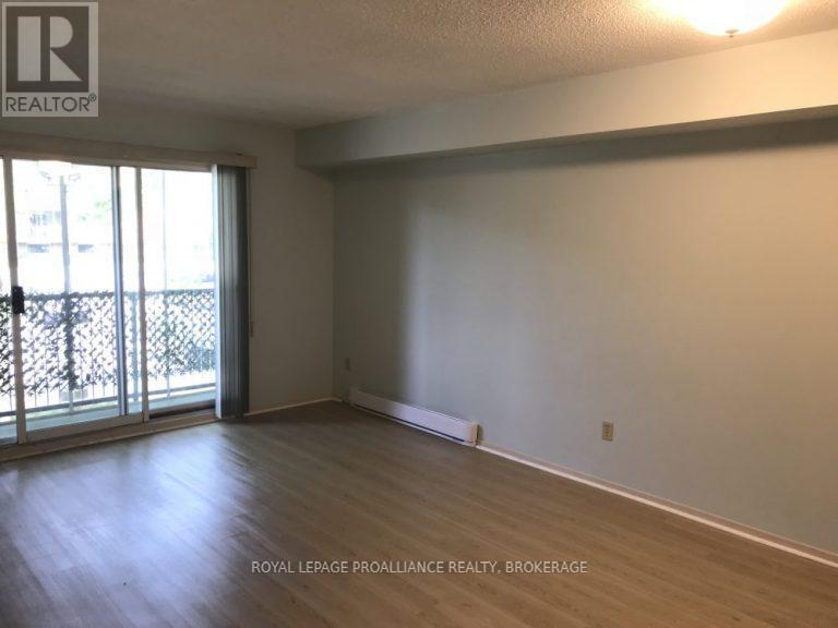 411 - 316 Kingsdale Avenue, Kingston, Ontario K7M 8S2 - Photo 6 - X13501580