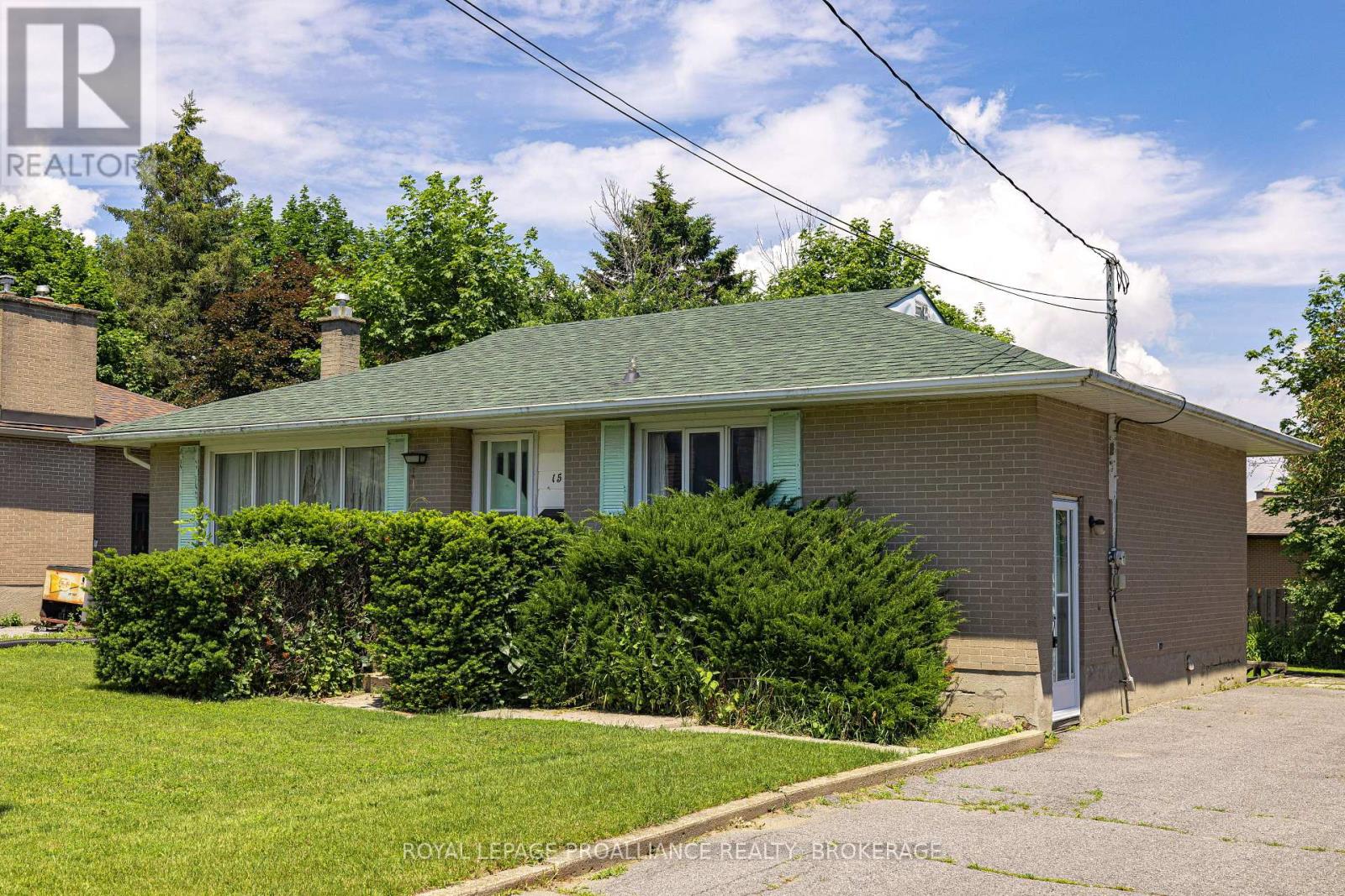 15 Park Crescent, Loyalist, Ontario