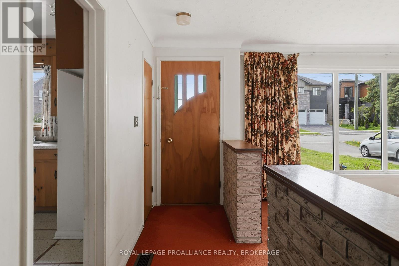 15 Park Crescent, Loyalist, Ontario K7N 1L7 - Photo 2 - X13501660