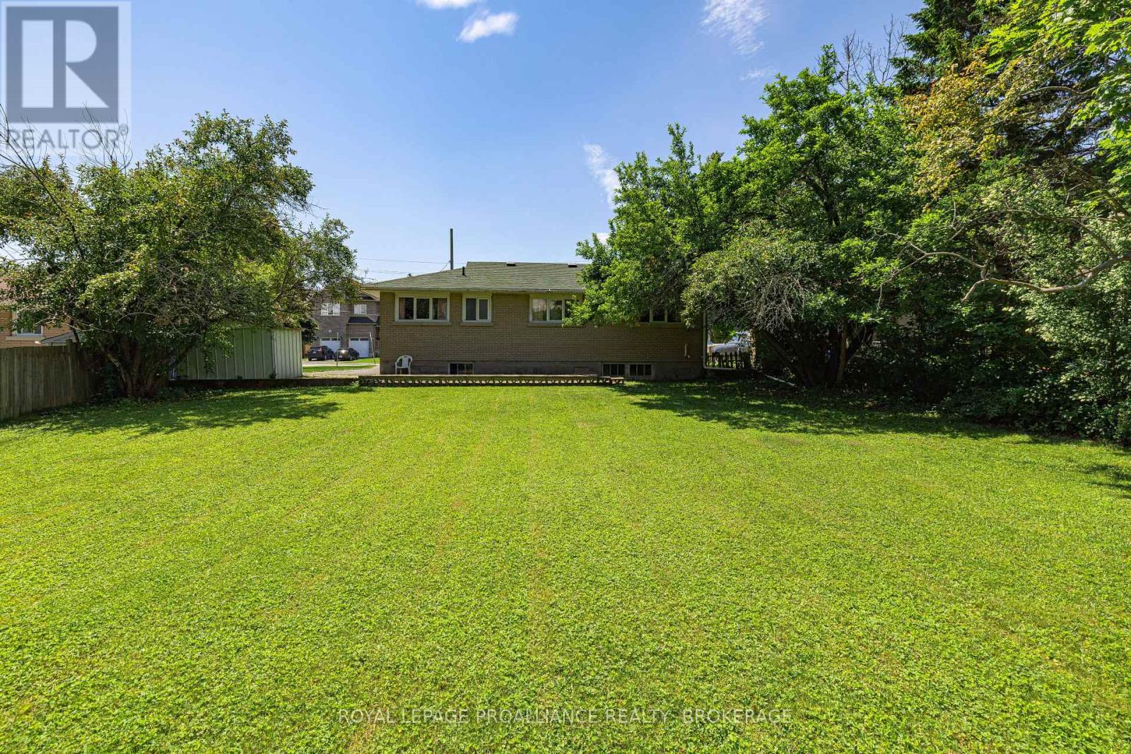 15 Park Crescent, Loyalist, Ontario  K7N 1L7 - Photo 24 - X13501660