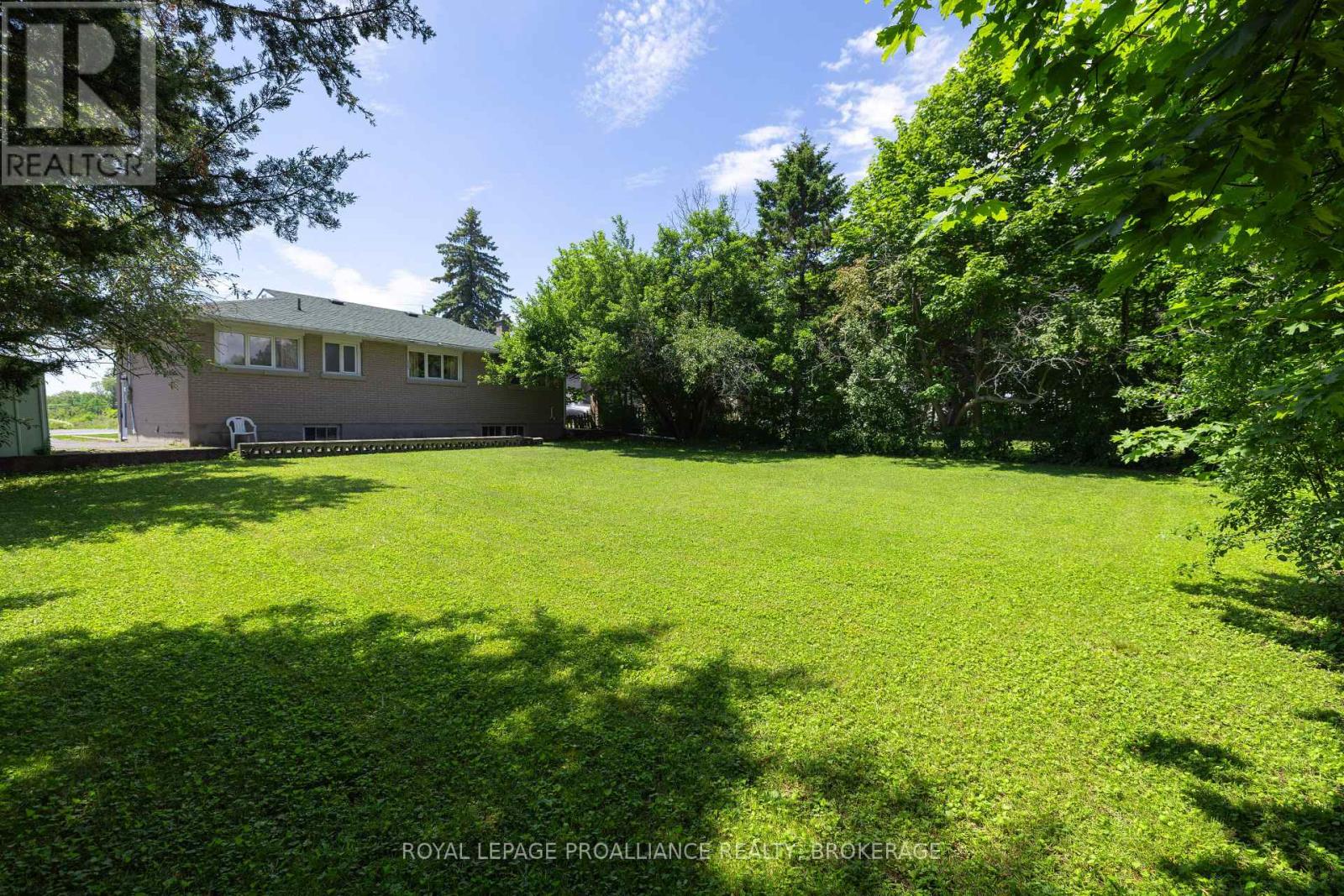 15 Park Crescent, Loyalist, Ontario  K7N 1L7 - Photo 26 - X13501660