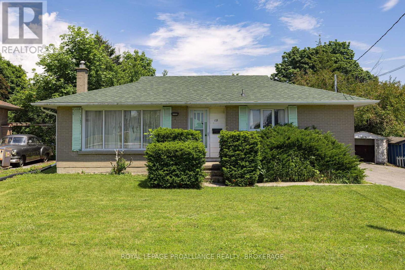 15 Park Crescent, Loyalist, Ontario  K7N 1L7 - Photo 29 - X13501660