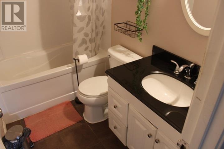 516 Wentworth Cres, Thunder Bay, Ontario  P7A 7S8 - Photo 9 - TB2601647