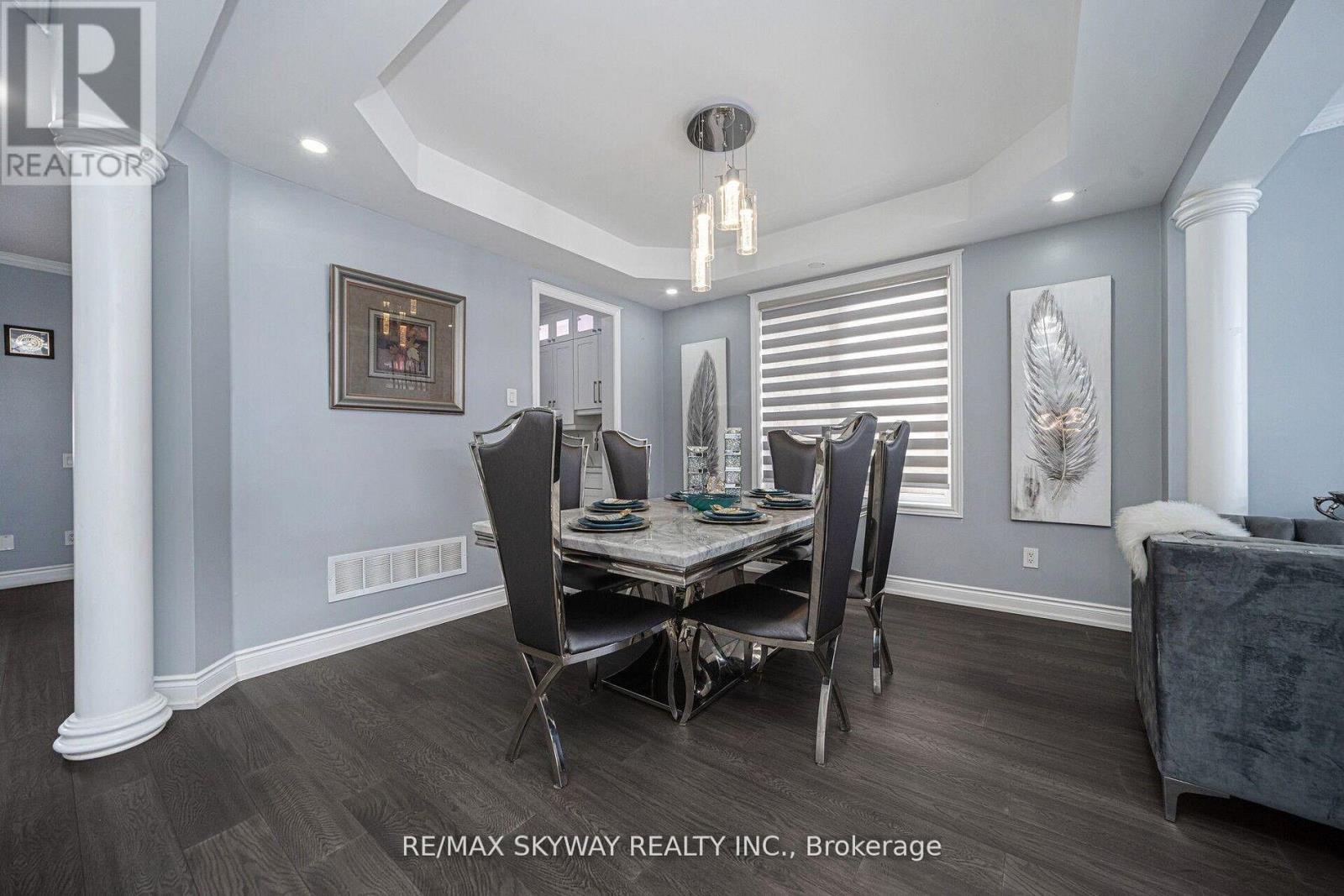 44 Eaglesprings Crescent, Brampton, Ontario  L6P 2W2 - Photo 9 - W13501392