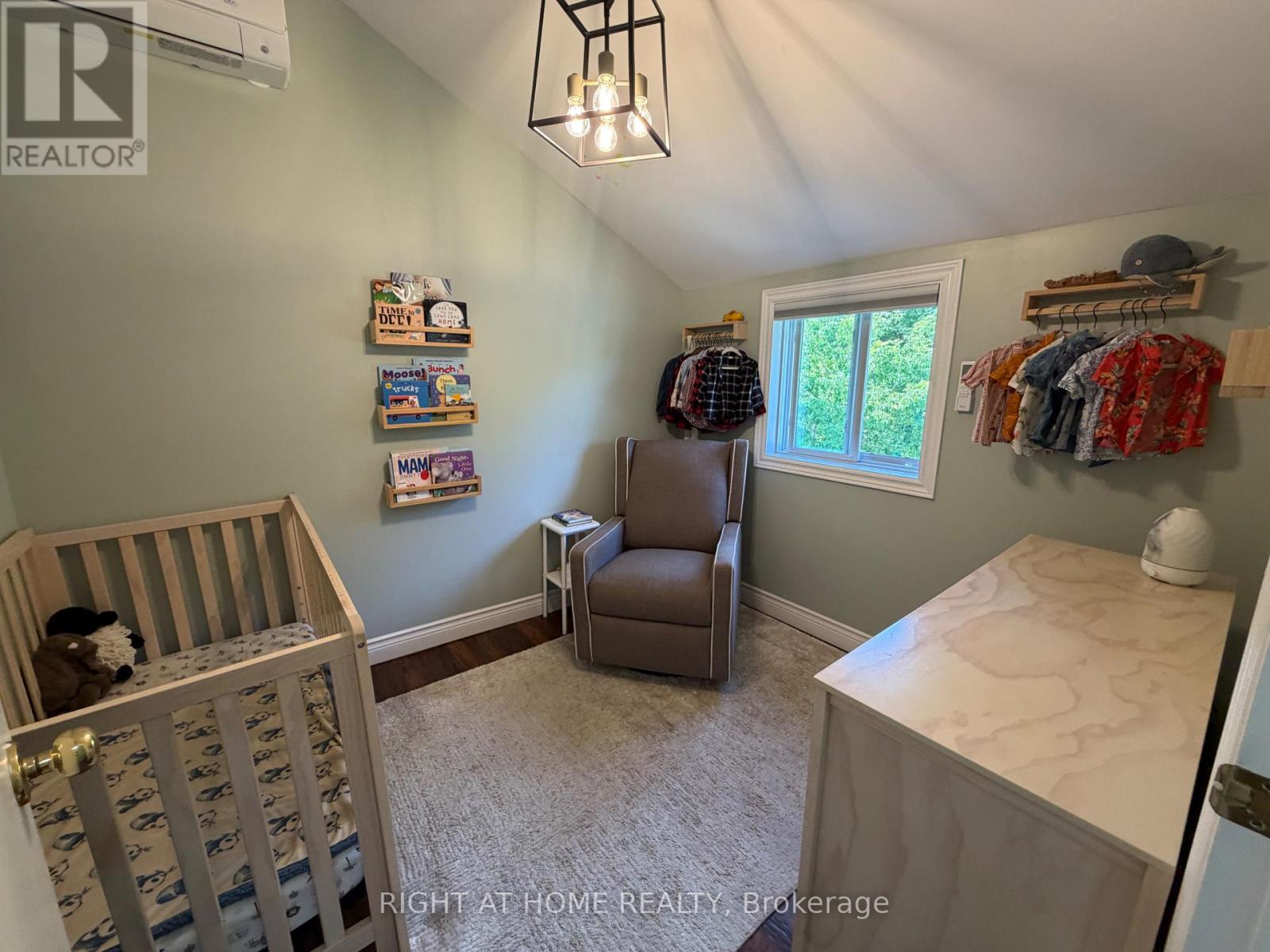 92 Main Street N, Halton Hills, Ontario  L7G 3E4 - Photo 25 - W13501456