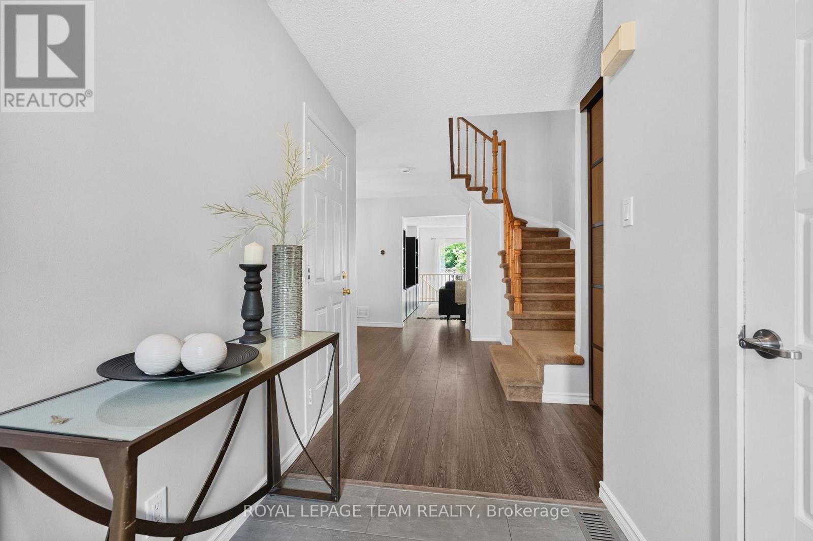 121 Cedarock Drive, Ottawa, Ontario  K2M 2H5 - Photo 6 - X13501544