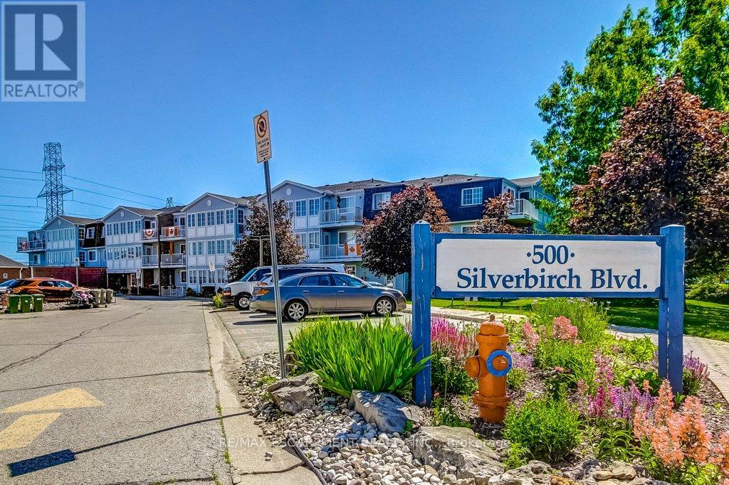 203 - 500 SILVERBIRCH BOULEVARD, Hamilton, Ontario