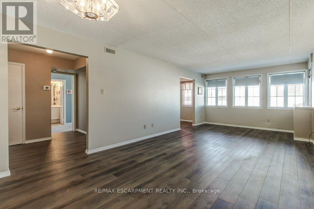 203 - 500 Silverbirch Boulevard, Hamilton, Ontario  L0R 1W0 - Photo 10 - X13501486