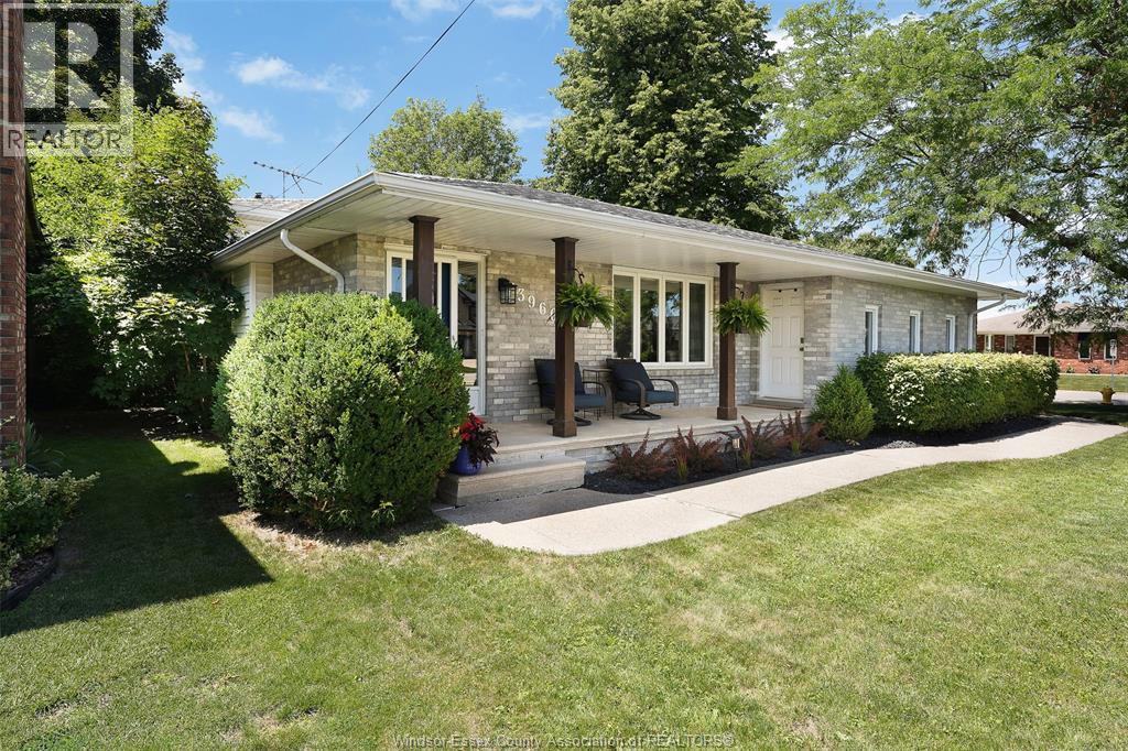 3966 Concession 3 Road North, Amherstburg, Ontario  N9V 2Y9 - Photo 2 - 26015456