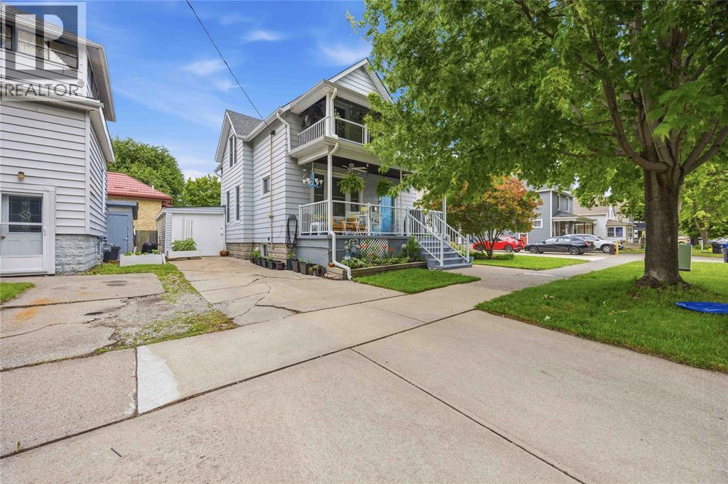 137 Euphemia Street North, Sarnia, Ontario  N7T 6A4 - Photo 37 - 26014104