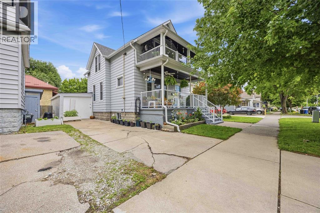 137 Euphemia Street North, Sarnia, Ontario  N7T 6A4 - Photo 38 - 26014104