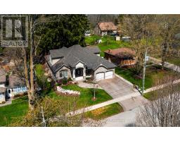 40 SOPHIA STREET, Centre Wellington, Ontario
