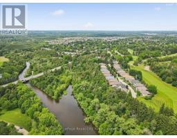 17 FAIRWAY LANE, Guelph, Ontario