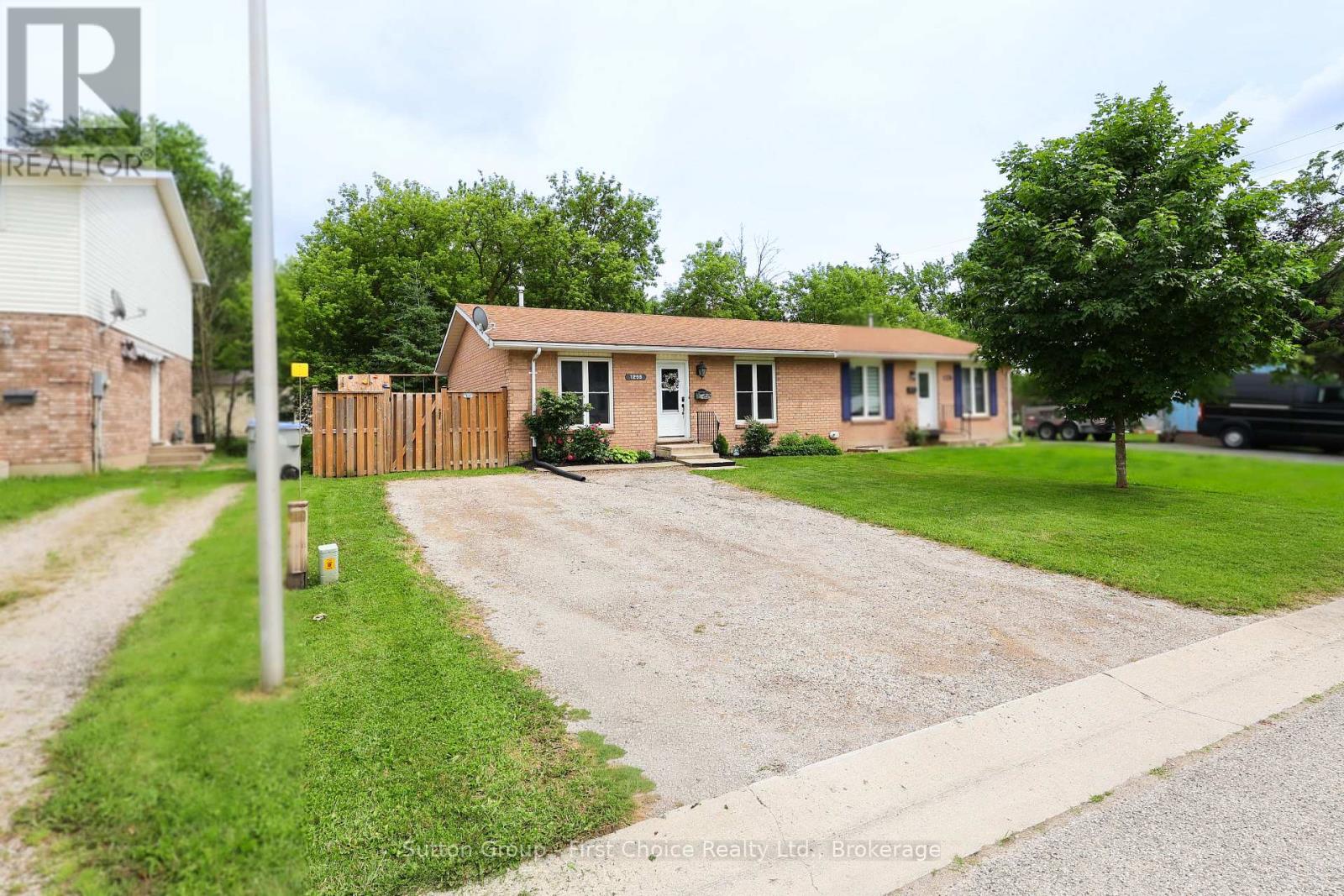 B - 129 MITCHELL COURT E, West Perth, Ontario