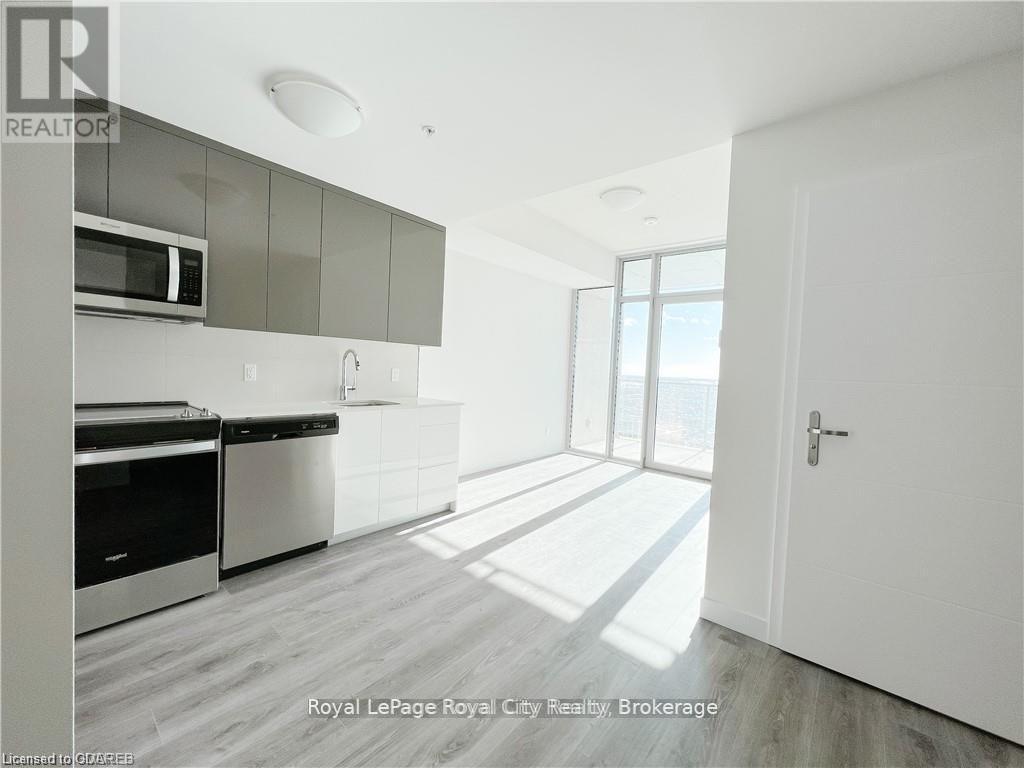 3612 - 60 Frederick Street, Kitchener, Ontario  N2H 0C7 - Photo 2 - X13501776