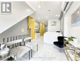2544 EGLINTON AVENUE W, Toronto, Ontario
