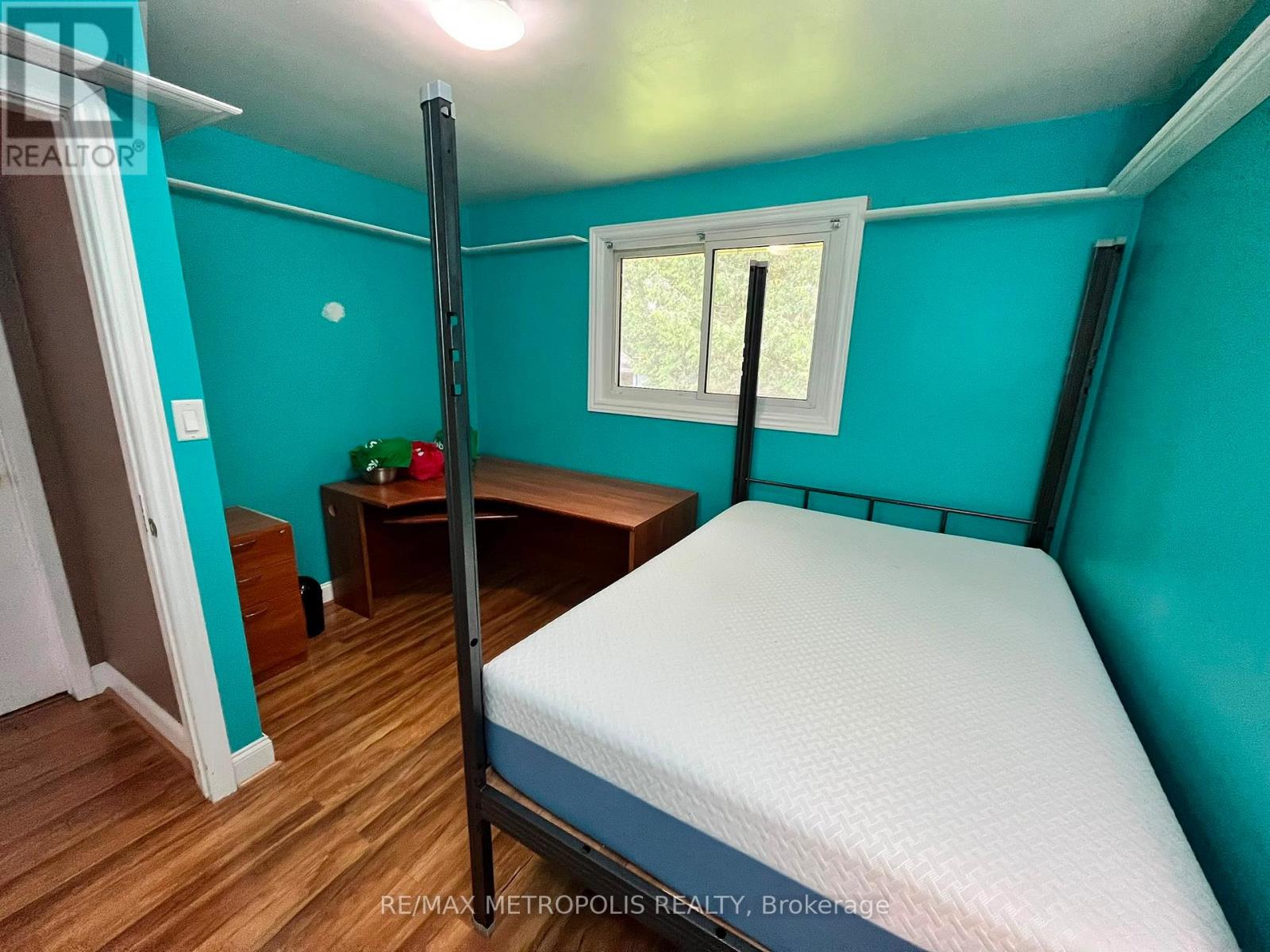 Main - 708 Glen Forrest Boulevard, Waterloo, Ontario  N2L 4K8 - Photo 11 - X13494076