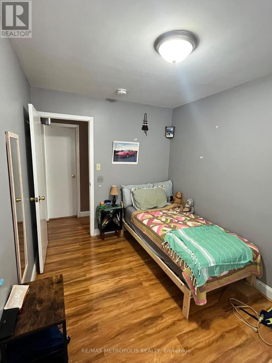 Main - 708 Glen Forrest Boulevard, Waterloo, Ontario  N2L 4K8 - Photo 15 - X13494076