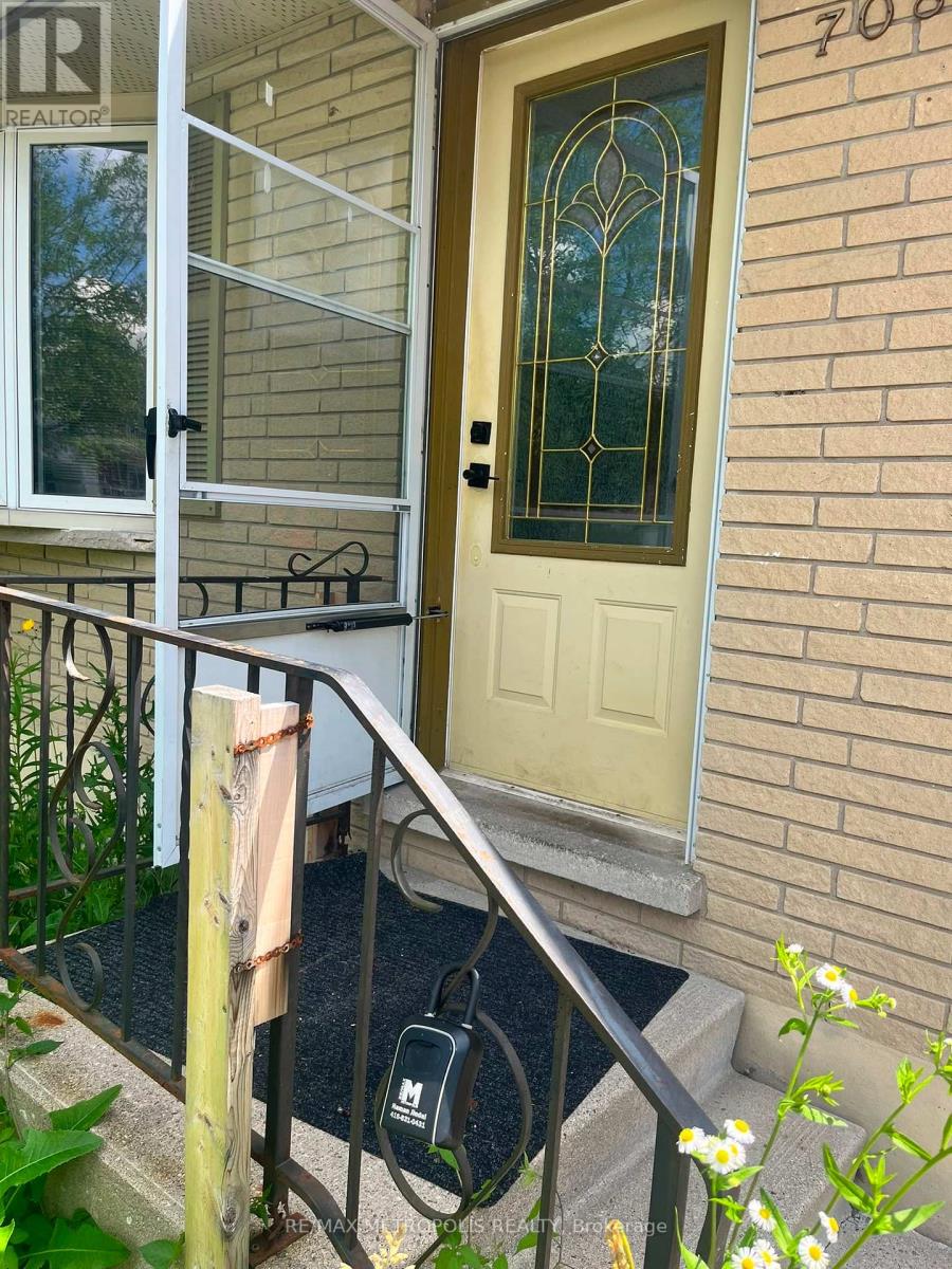 Main - 708 Glen Forrest Boulevard, Waterloo, Ontario  N2L 4K8 - Photo 19 - X13494076